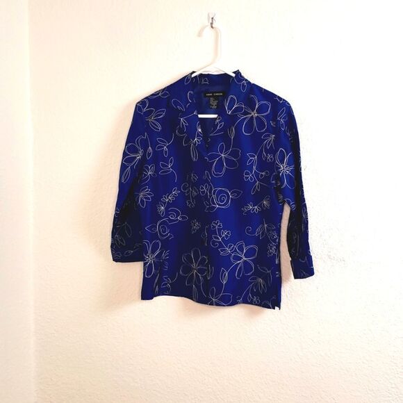 Anne Carson Blue Silk Embroidered Blouse - Picture 2 of 4